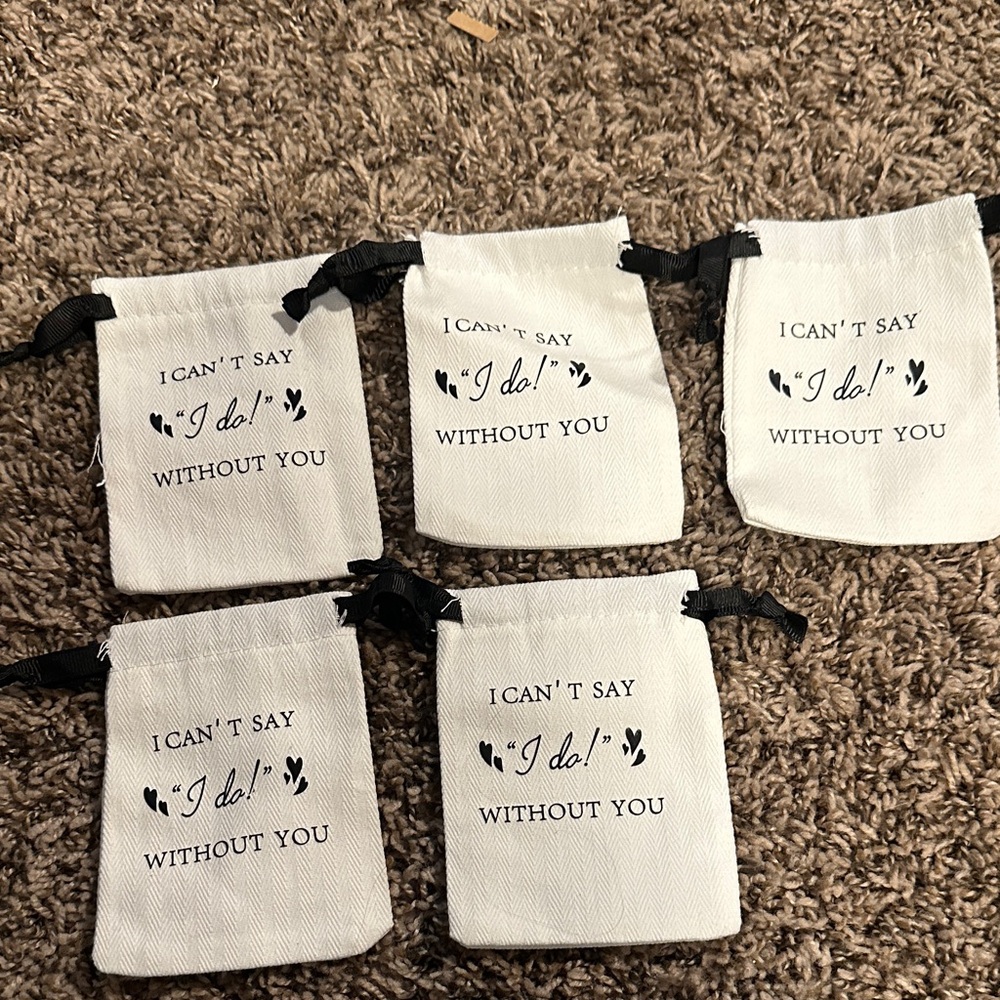 Set of 5 little bags for bridesmaids